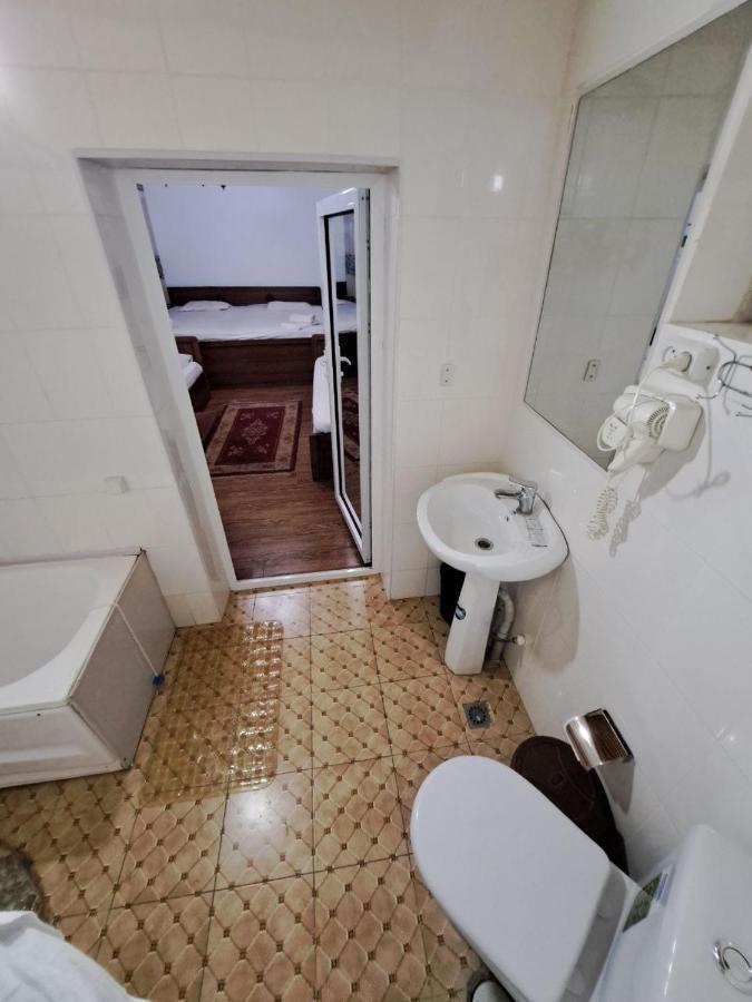 Umar Hotel In The Old City Buchara Exterior foto